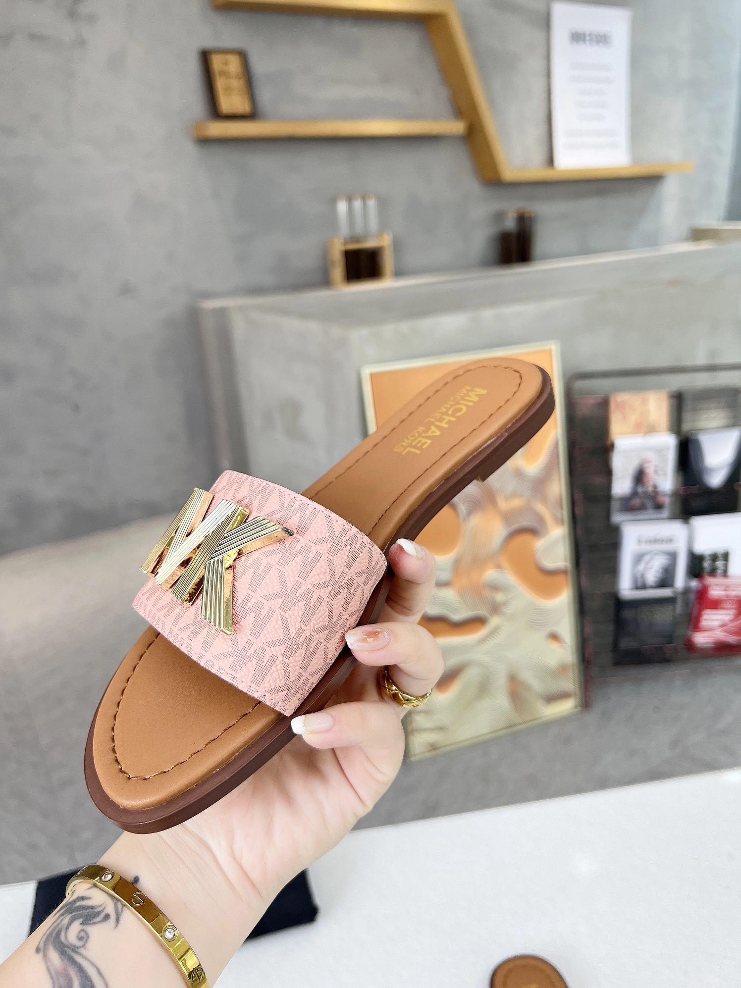 Michael Kors Slippers For Women Popular 2022
