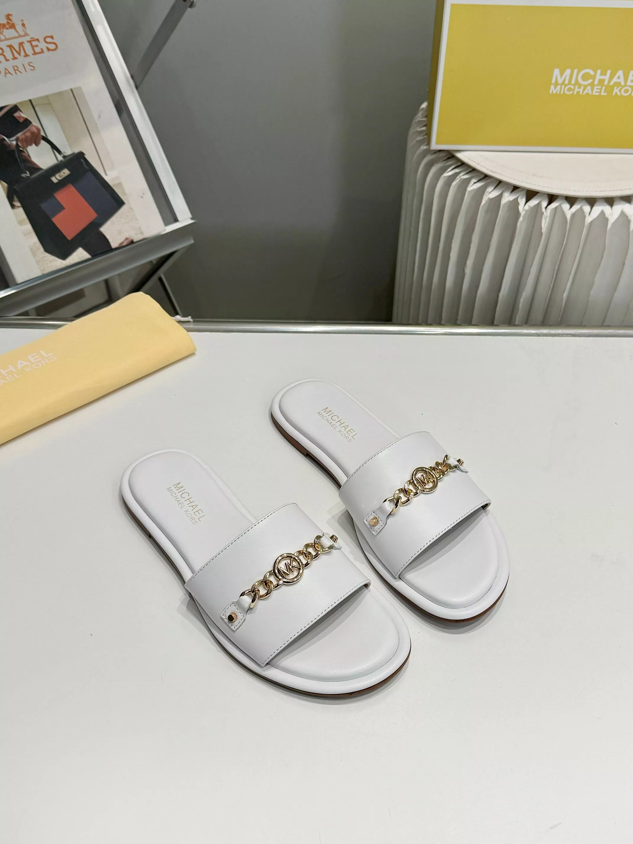Michael Kors Slippers For Women Trendy 8382