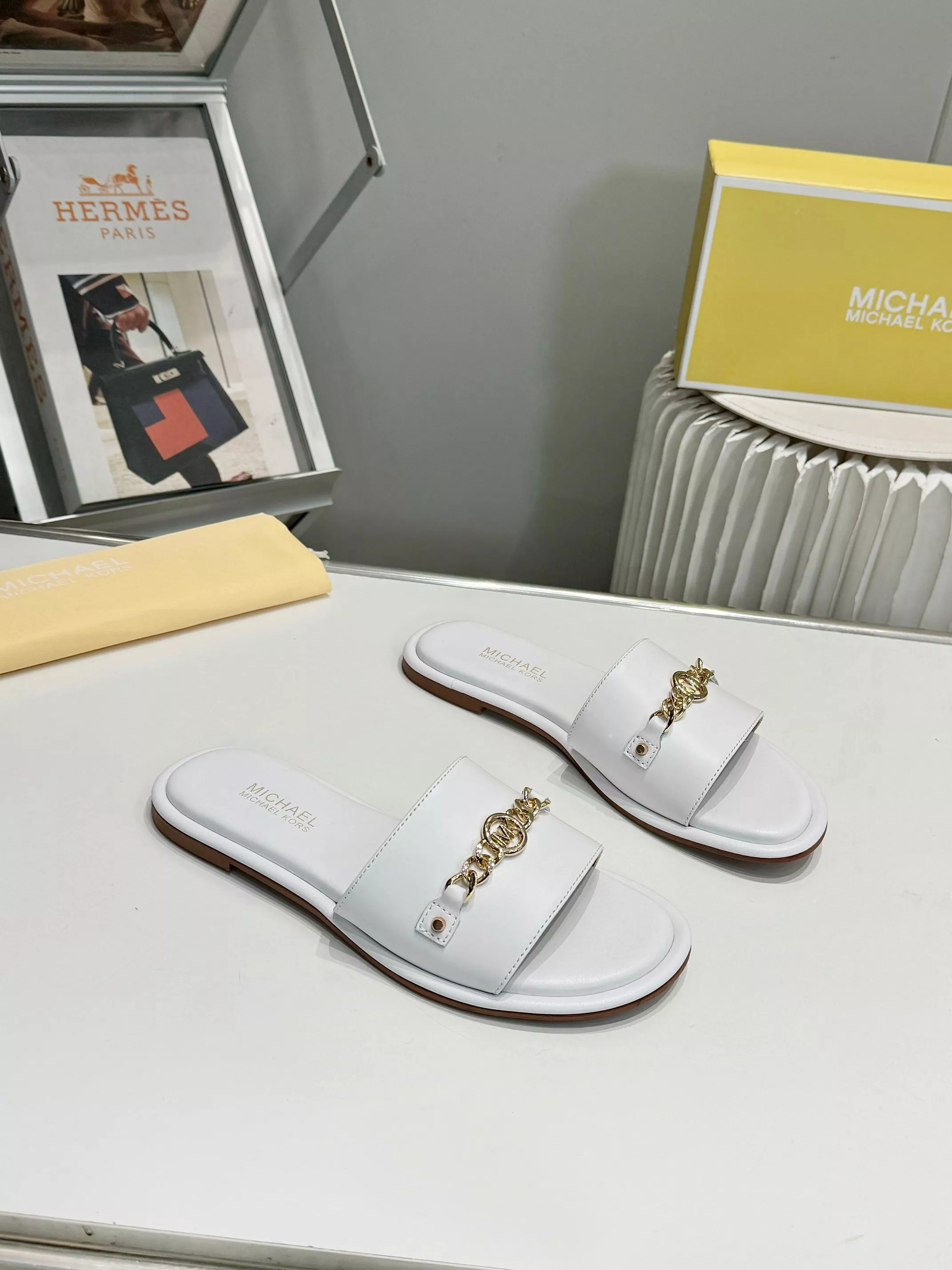 Michael Kors Slippers For Women Trendy 8382