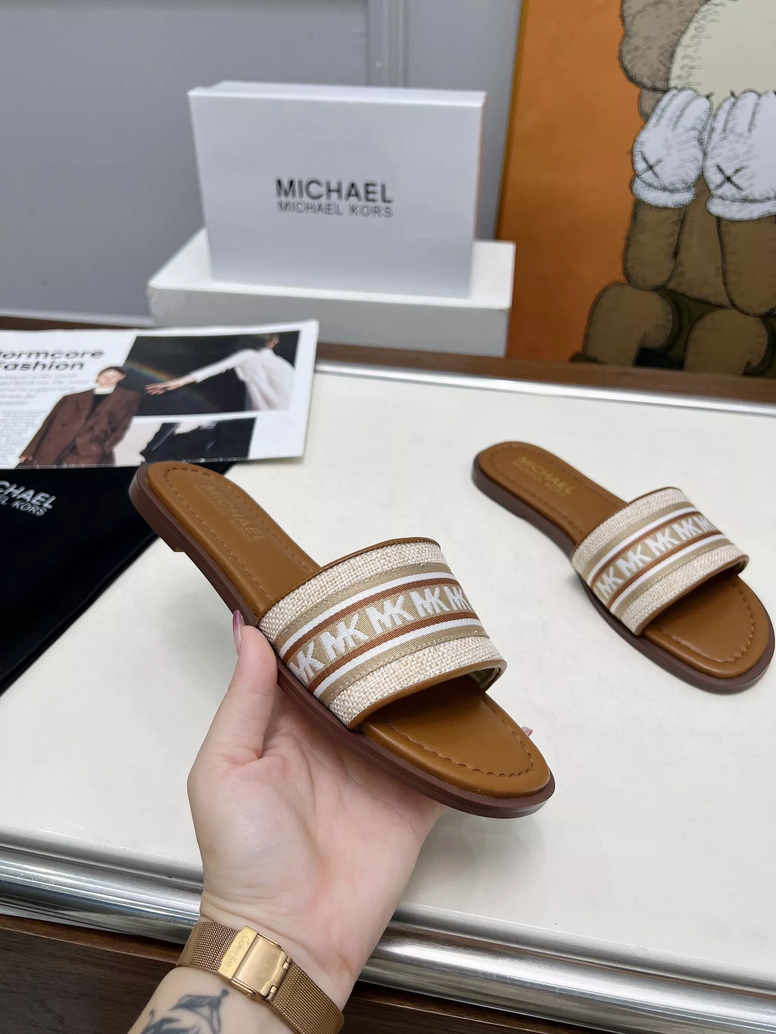 Michael Kors Slippers For Women Unique 3755