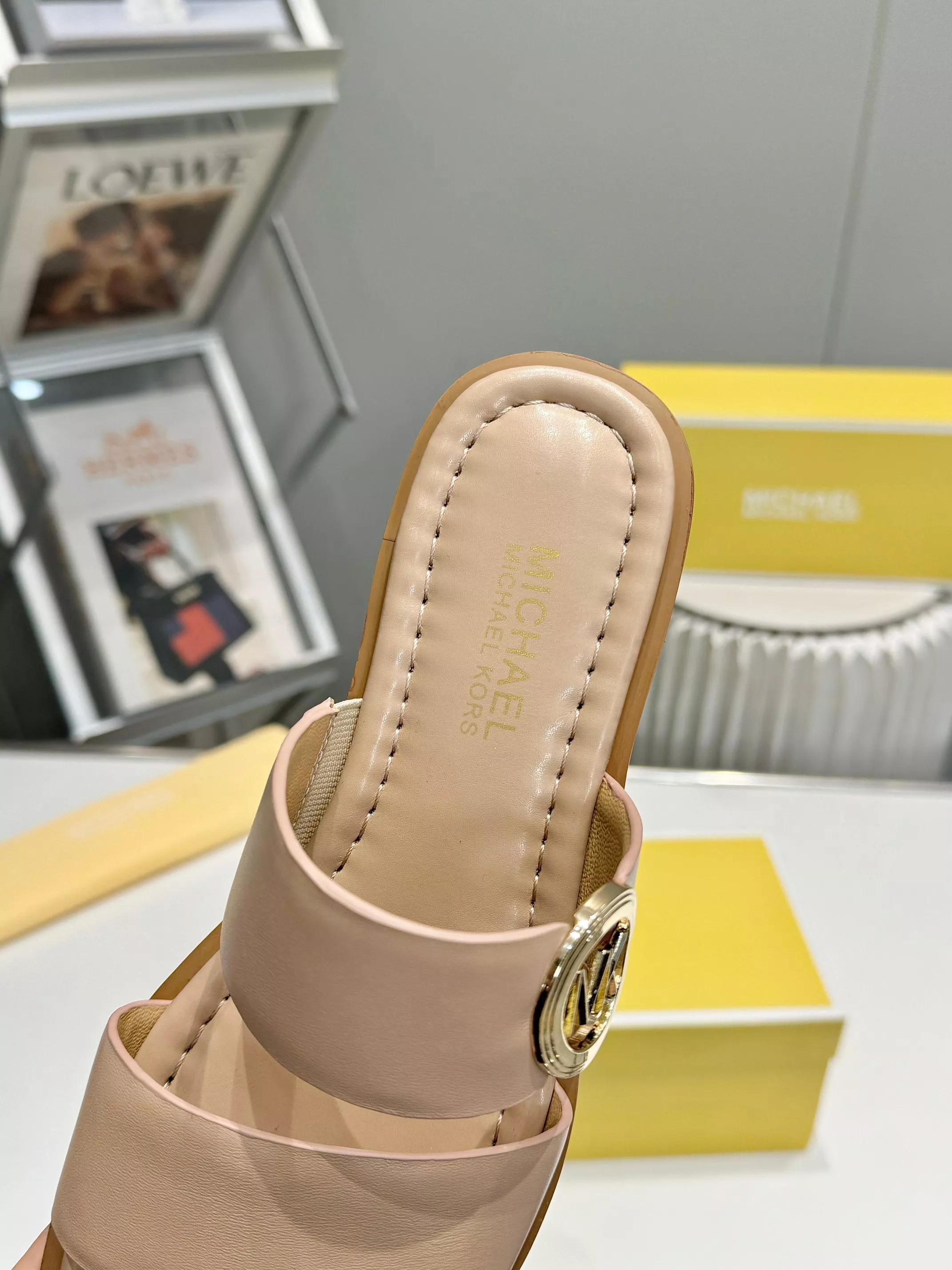 Michael Kors Slippers For Women Unique 4625