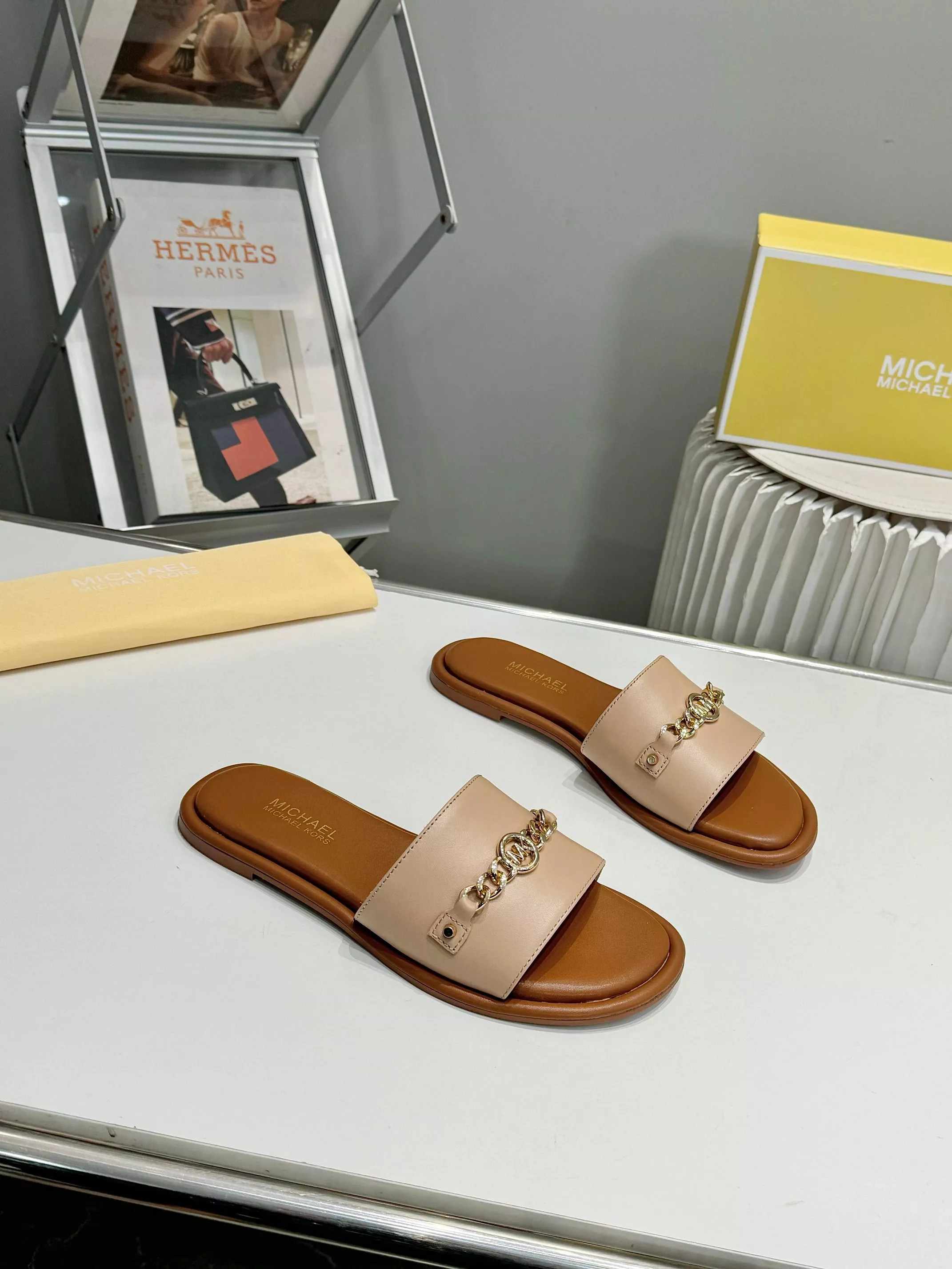 Michael Kors Slippers For Women UrbanStyle 357
