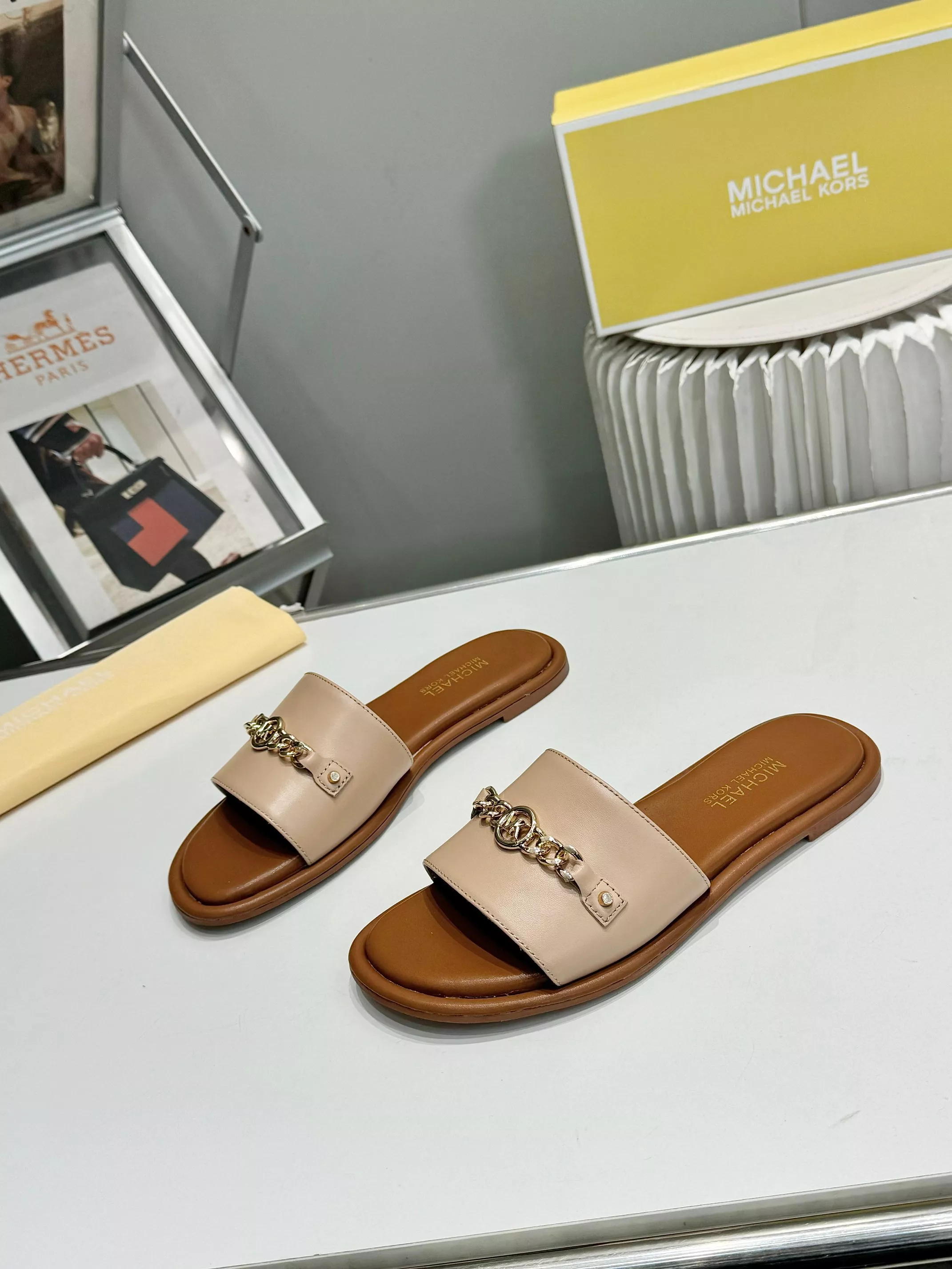 Michael Kors Slippers For Women UrbanStyle 357