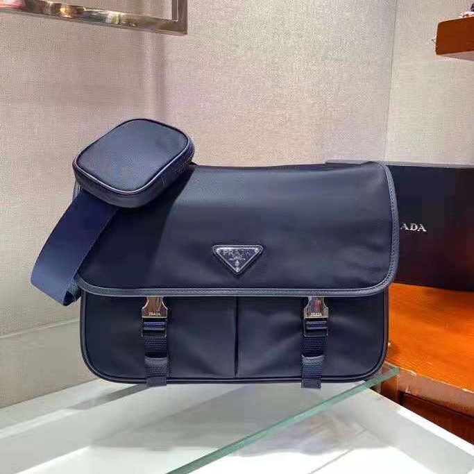 Minimalist 1079 Prada AAA Man Messenger Bags