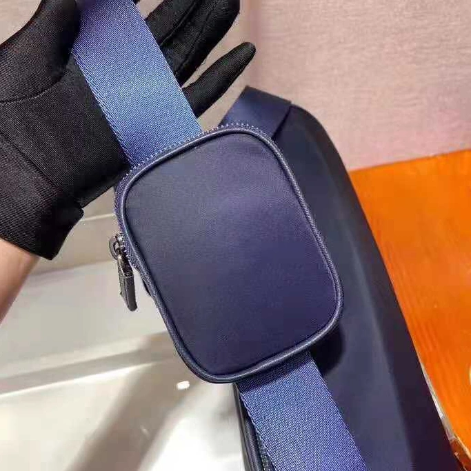 Minimalist 1079 Prada AAA Man Messenger Bags