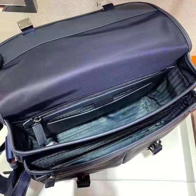 Minimalist 1079 Prada AAA Man Messenger Bags