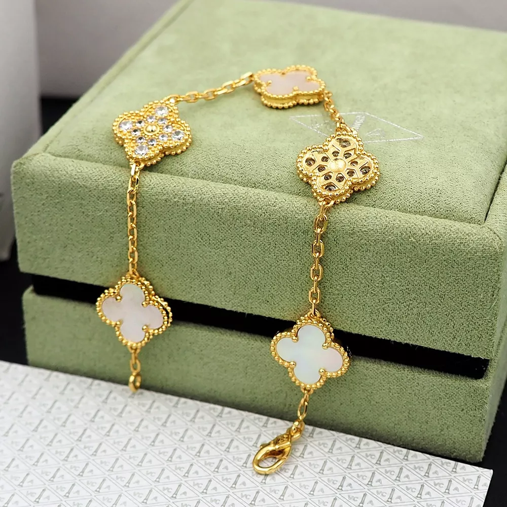 Minimalist 1109 Van Cleef & Arpels Bracelets For Women