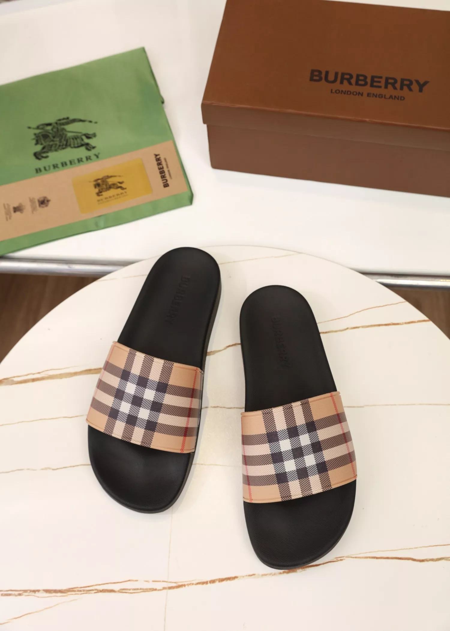 Minimalist 1125 Burberry Slippers For Women