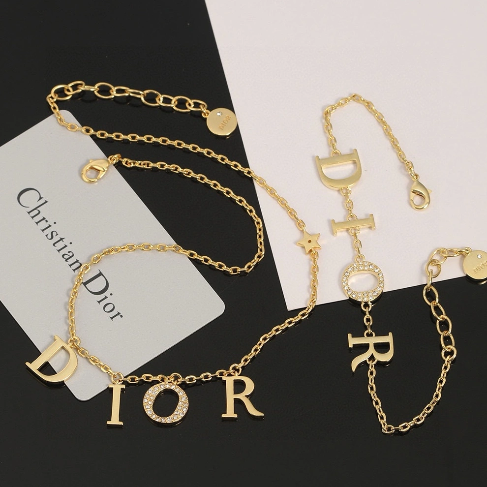 Minimalist 1169 Christian Dior Jewelry Set