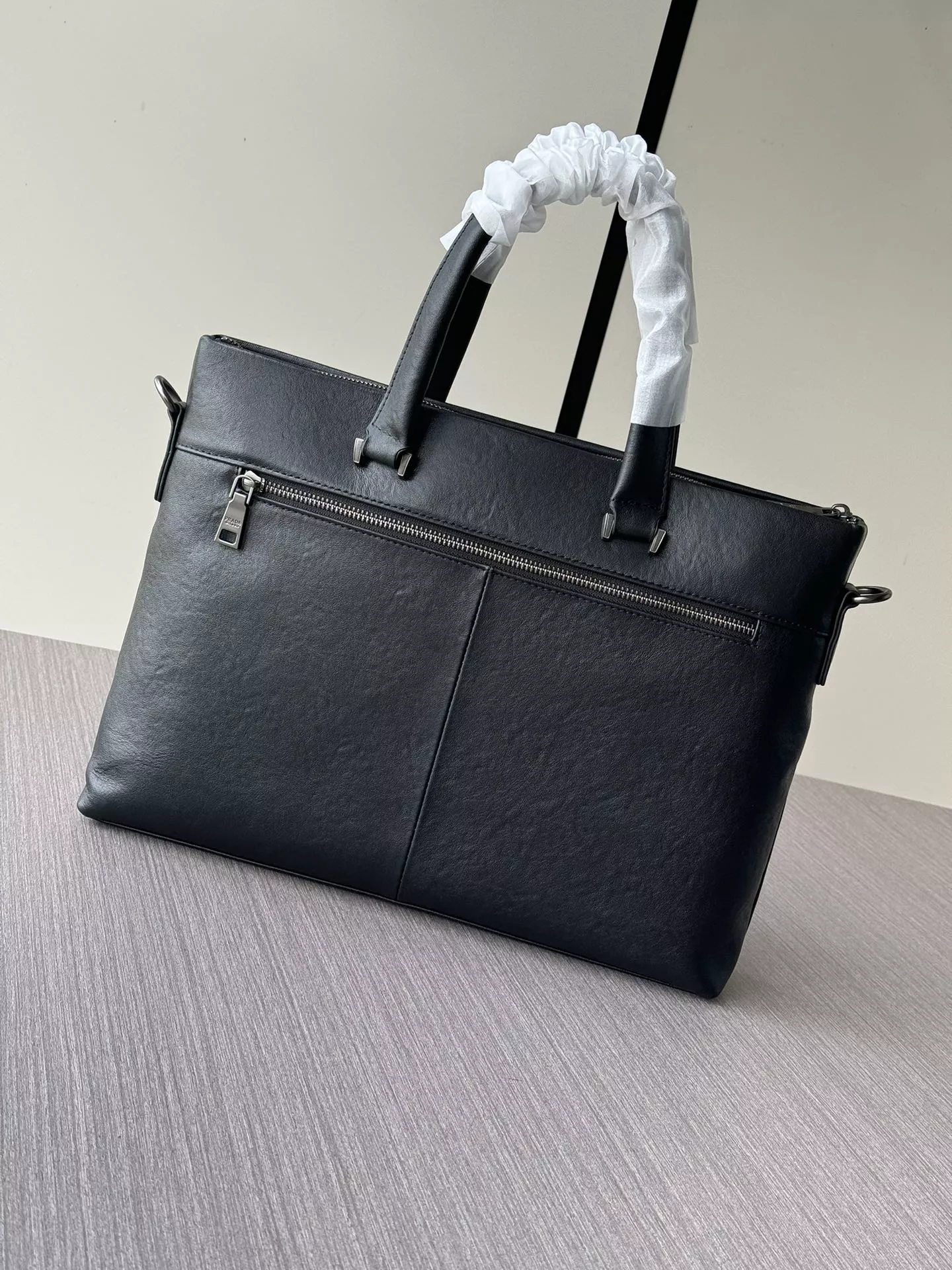 Minimalist 1299 Prada AAA Man Handbags