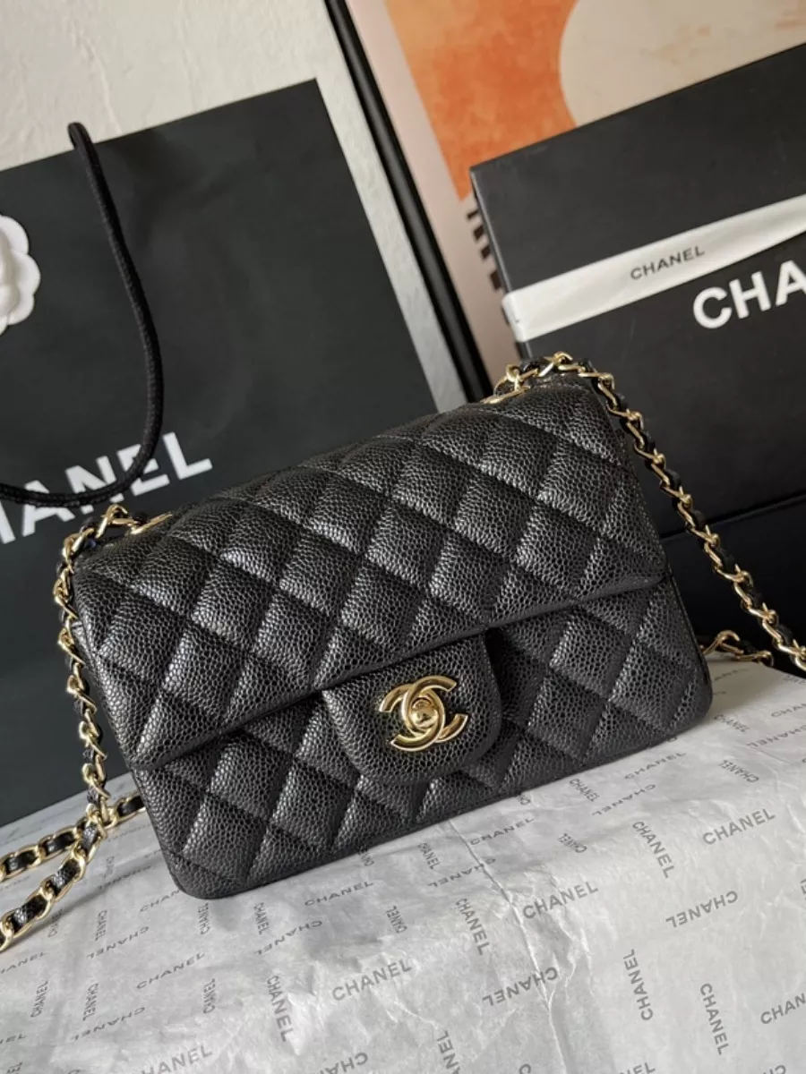 Minimalist 1440 Chanel AAA Quality Messenger Bags For Women