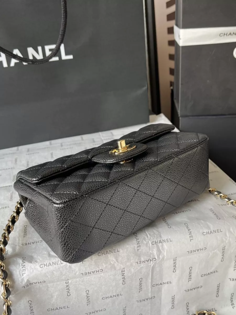 Minimalist 1440 Chanel AAA Quality Messenger Bags For Women