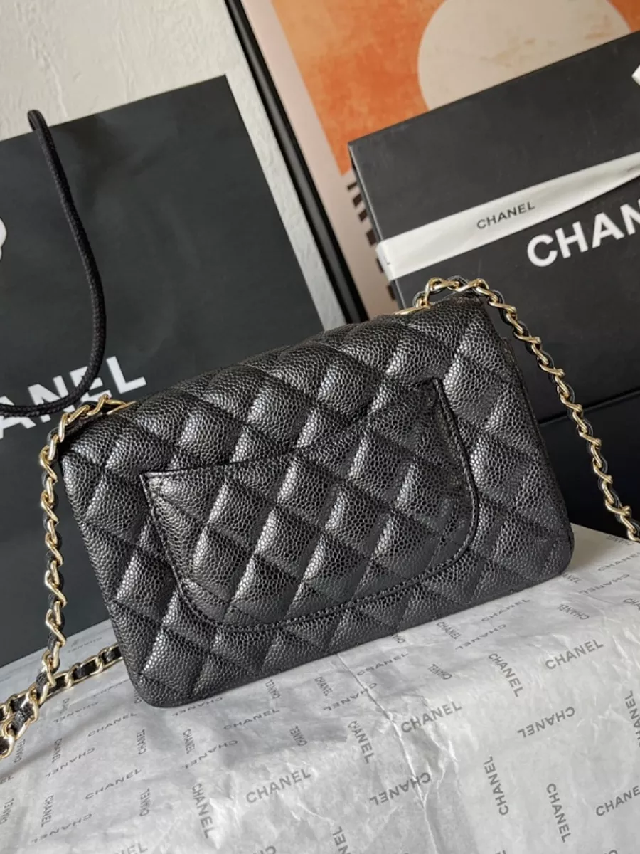 Minimalist 1440 Chanel AAA Quality Messenger Bags For Women