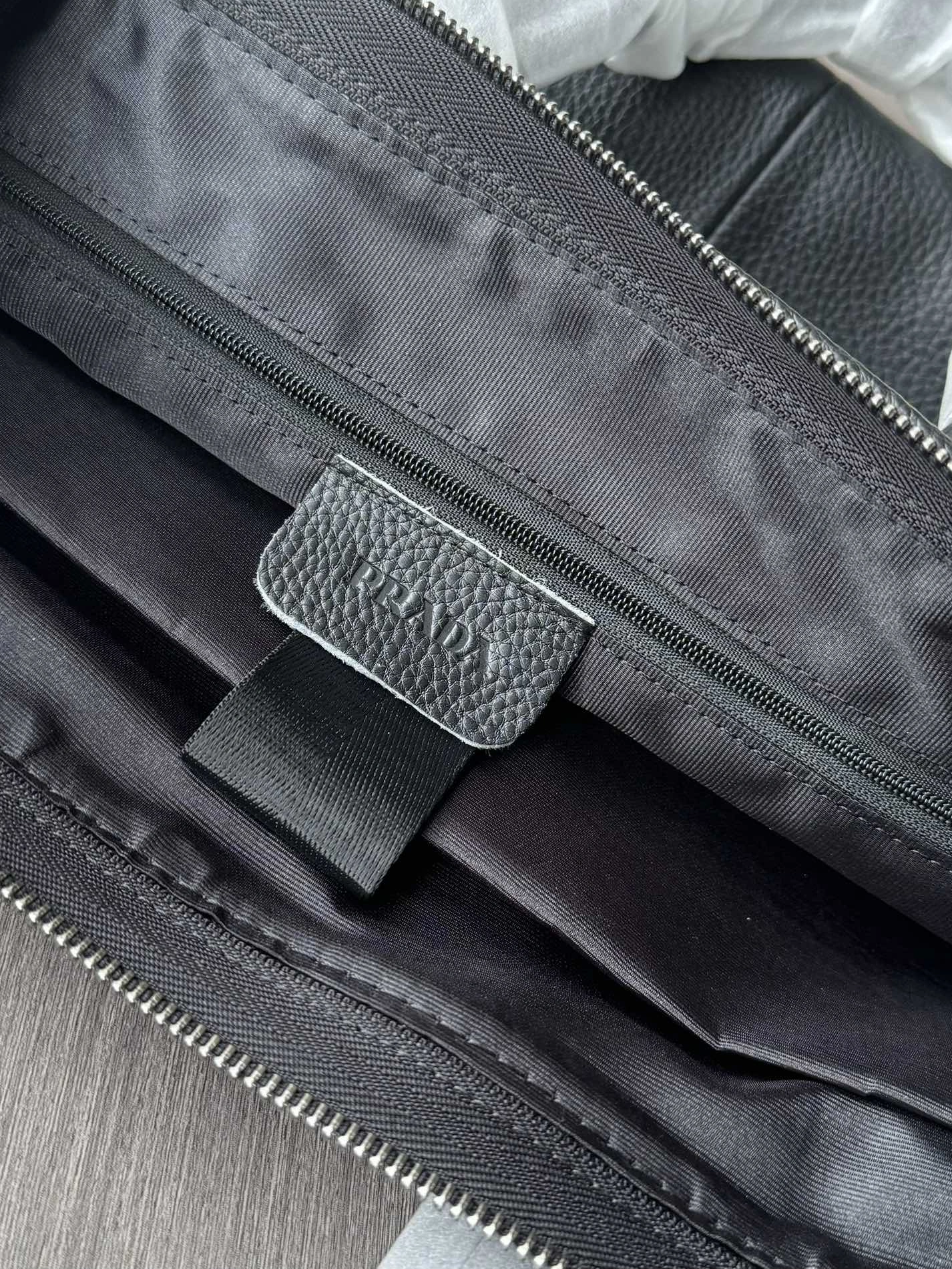 Minimalist 1524 Prada AAA Man Handbags