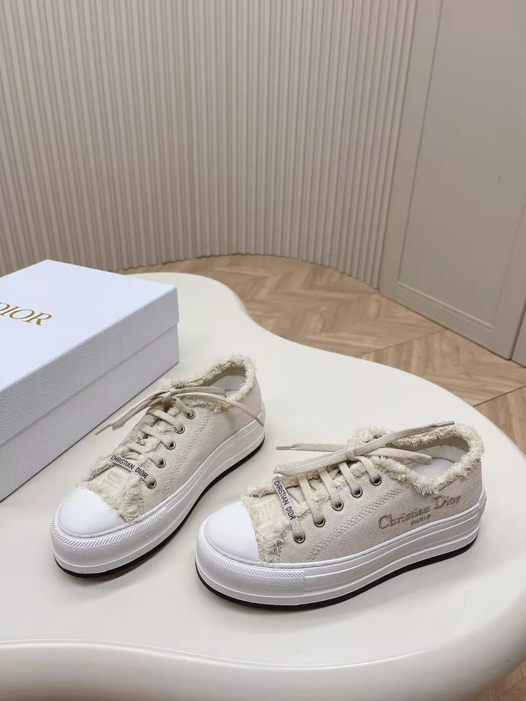 Minimalist 1562 Christian Dior Casual Shoes For Women
