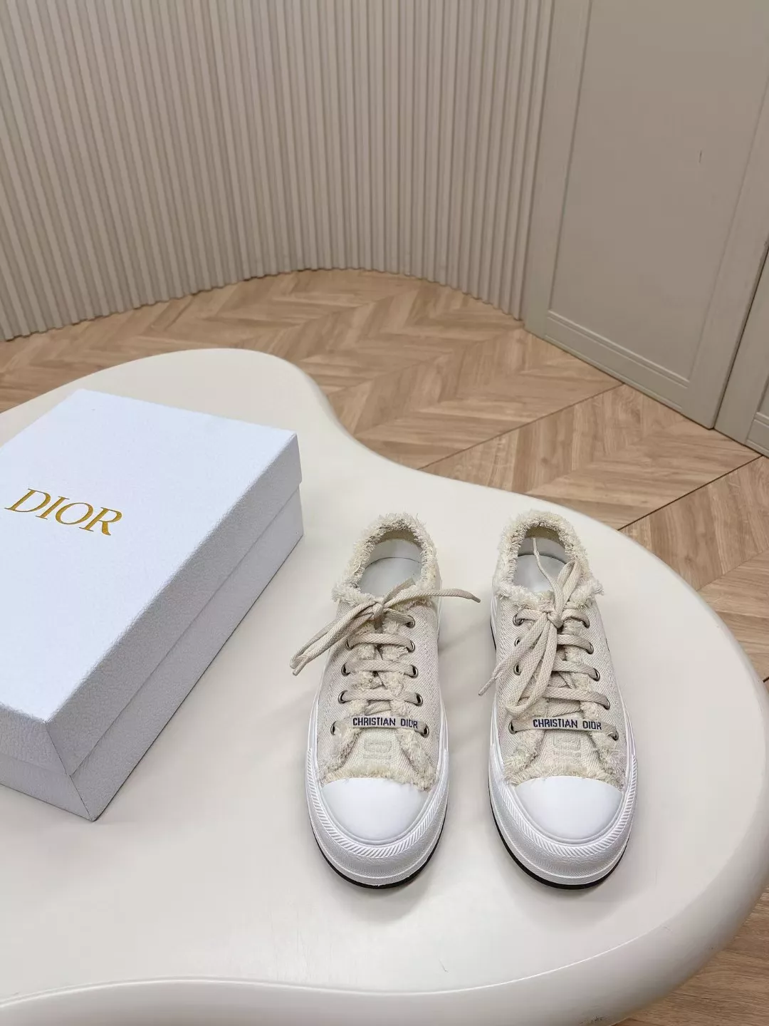 Minimalist 1562 Christian Dior Casual Shoes For Women
