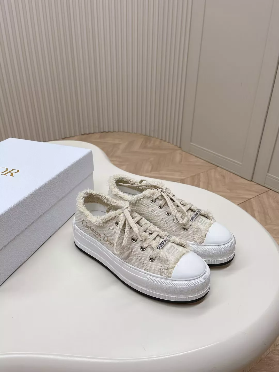 Minimalist 1562 Christian Dior Casual Shoes For Women