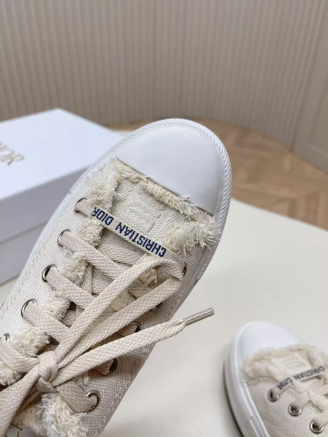 Minimalist 1562 Christian Dior Casual Shoes For Women