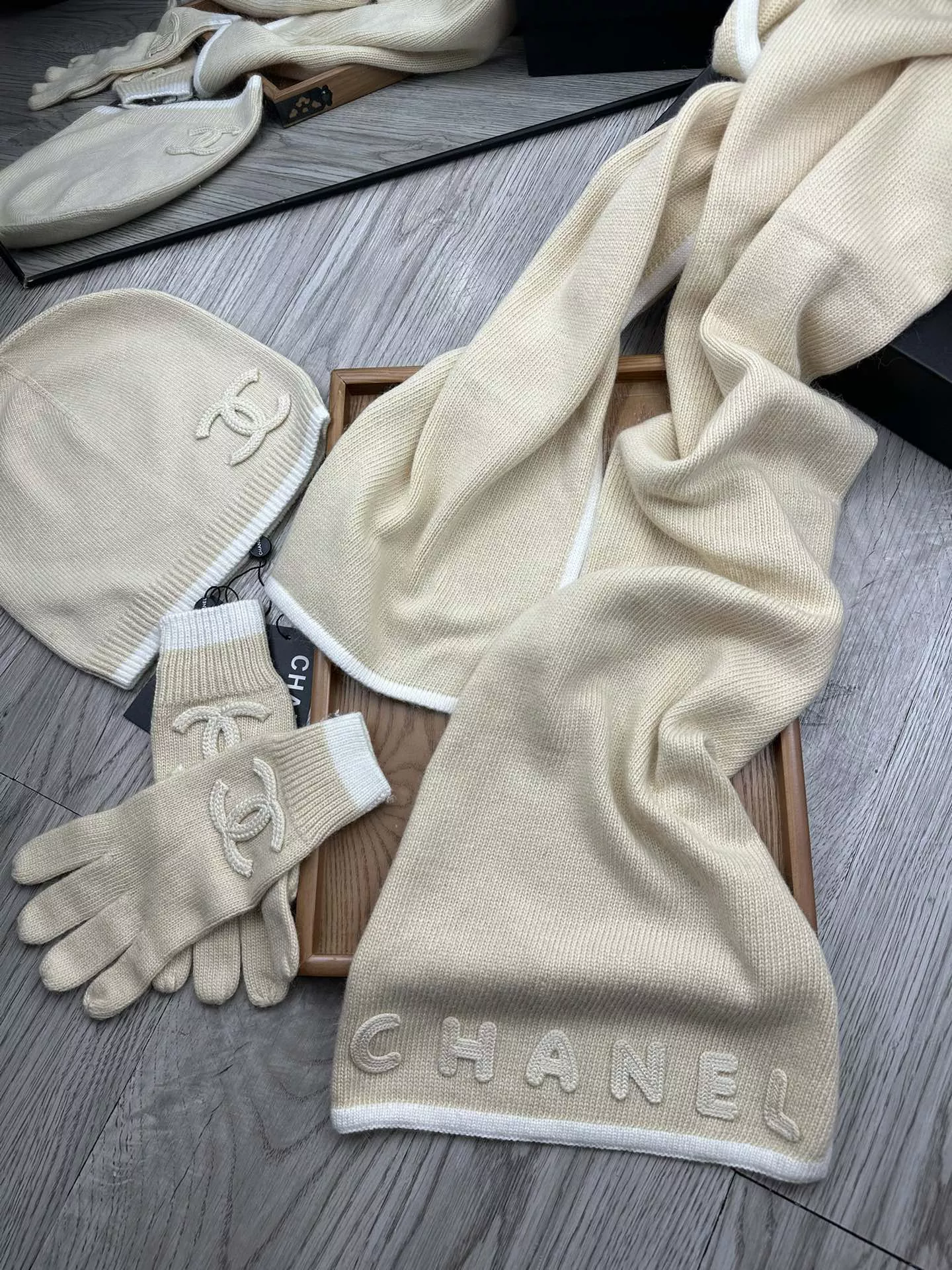 Minimalist 1707 Chanel Hat and Scarf and Glove Set