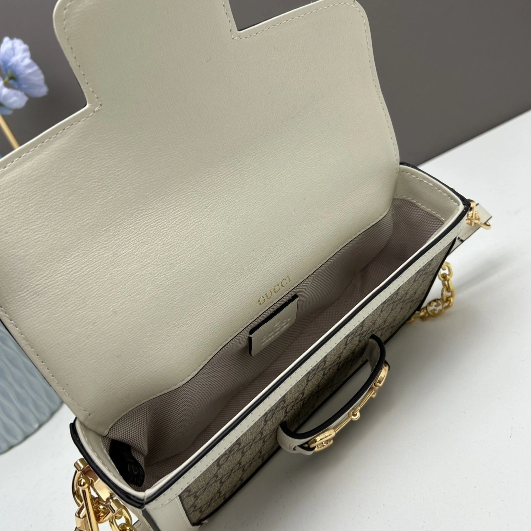 Minimalist 1828 Gucci AAA Quality Messenger Bags For Women