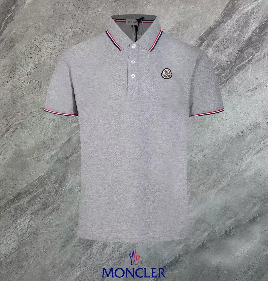 Minimalist 1922 Moncler T-Shirts Short Sleeved For Men