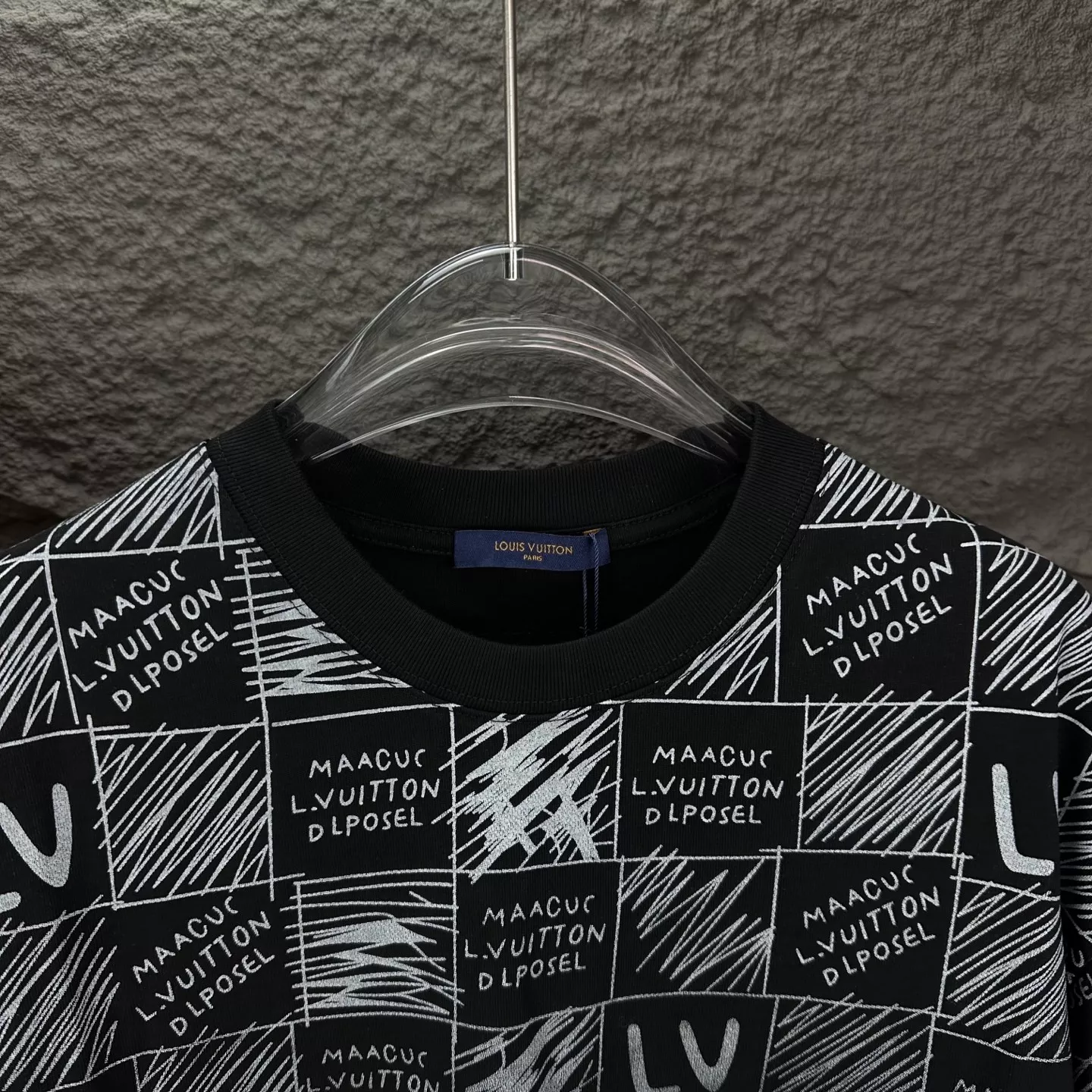 Minimalist 1947 Louis Vuitton LV T-Shirts Short Sleeved For Unisex