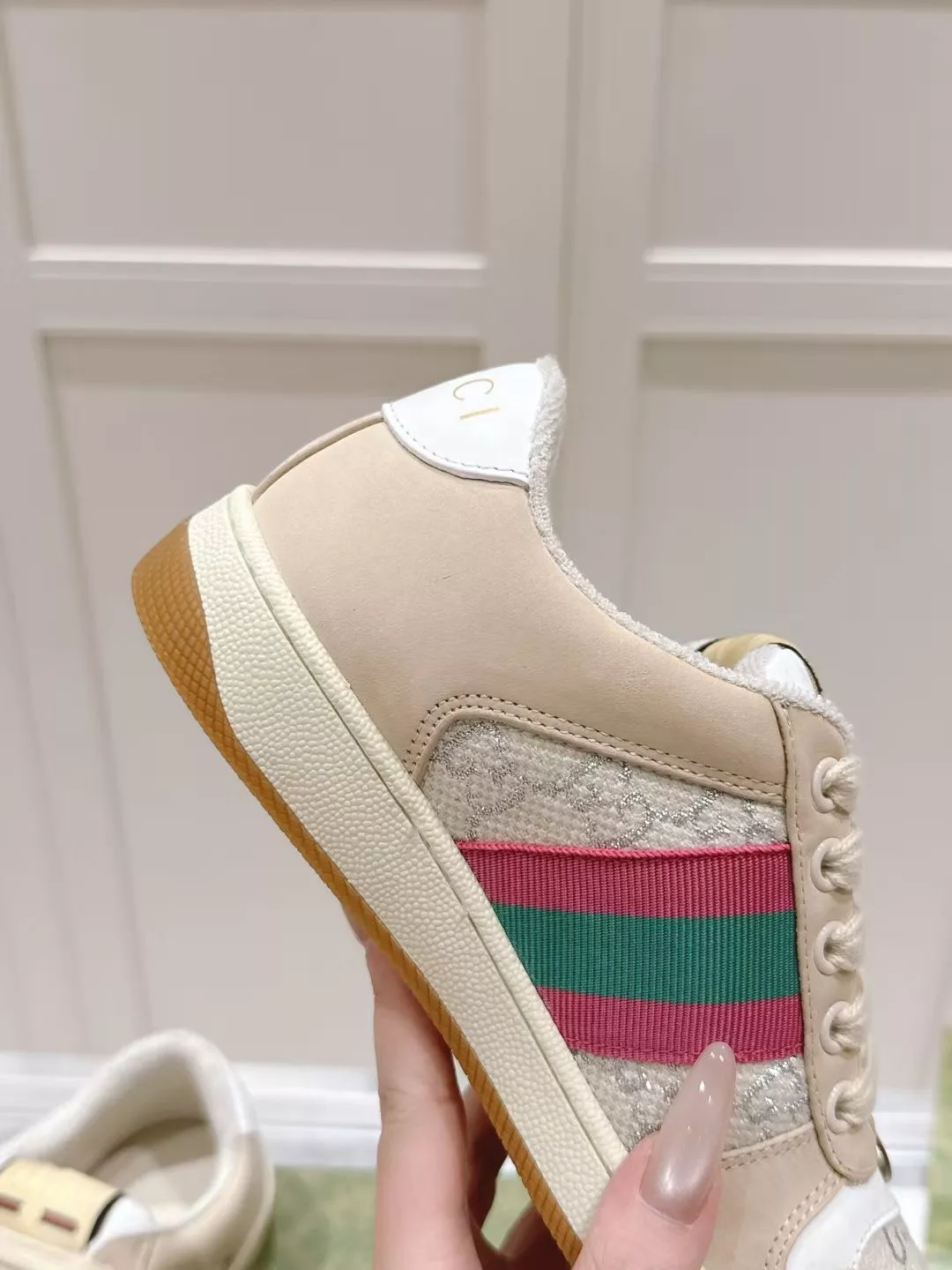 Minimalist 2038 Gucci Casual Shoes For Women