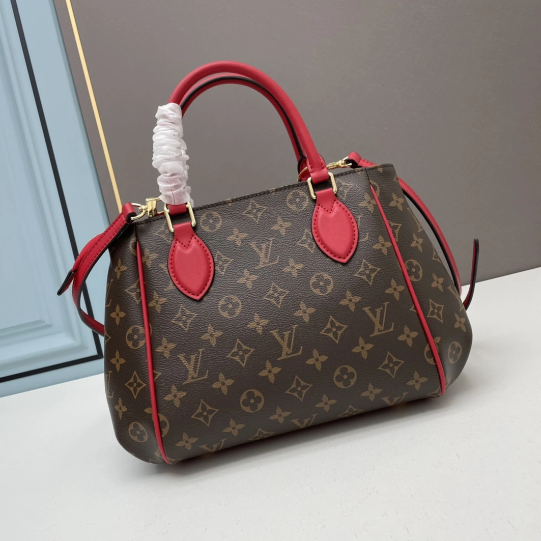 Minimalist 2056 Louis Vuitton AAA Quality Handbags For Women