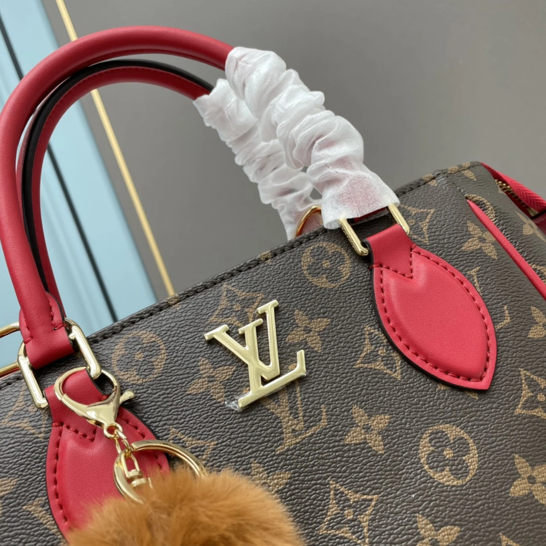 Minimalist 2056 Louis Vuitton AAA Quality Handbags For Women