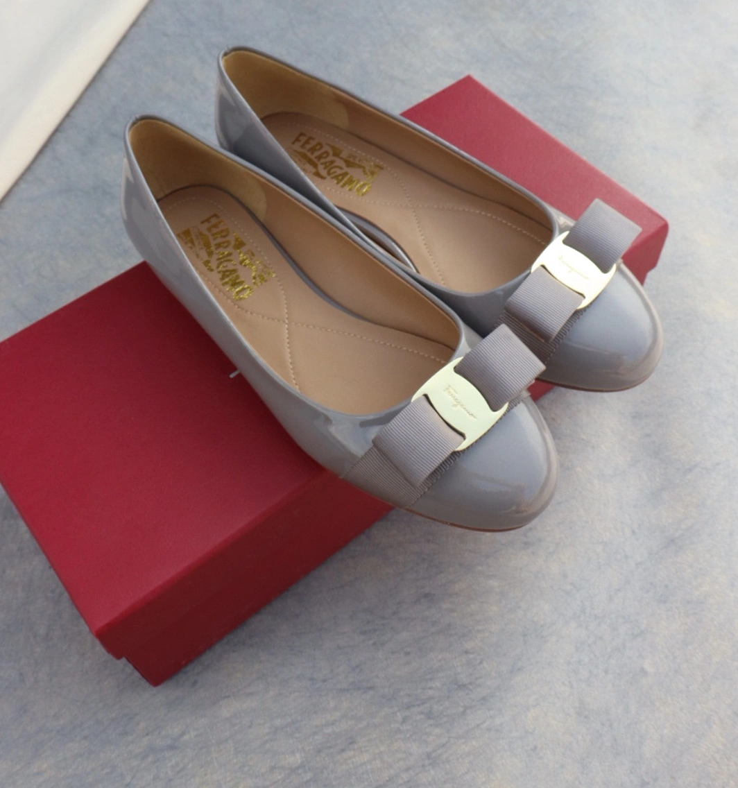 Minimalist 2058 Salvatore Ferragamo Flat Shoes For Women