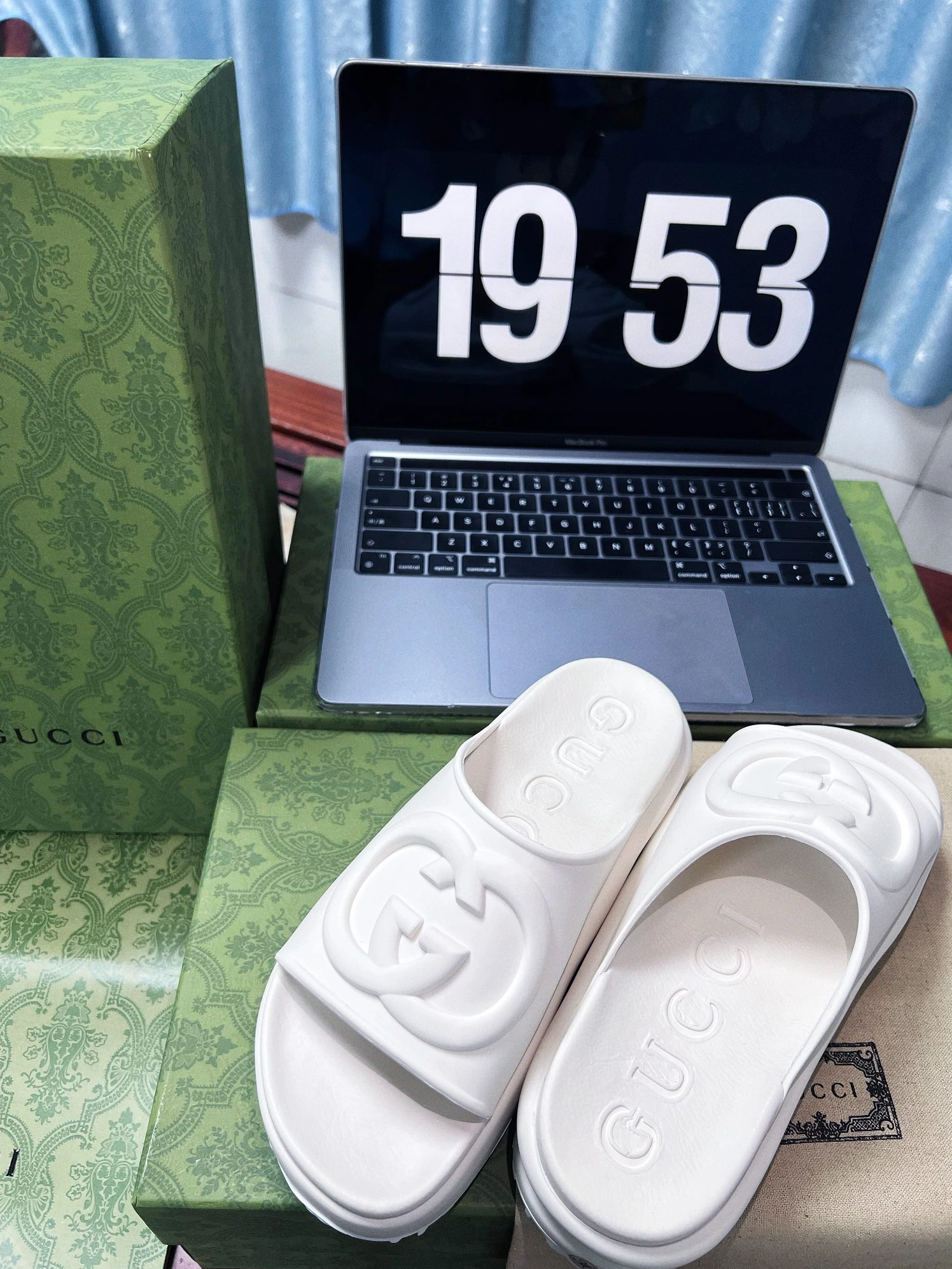 Minimalist 2103 Gucci Slippers For Women