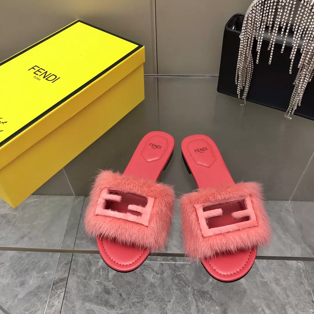 Minimalist 2170 Fendi Slippers For Women