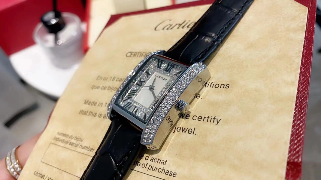 Minimalist 2272 Cartier Watches For Women