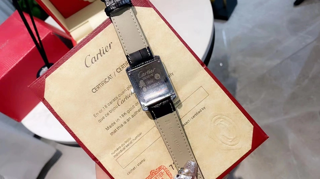 Minimalist 2272 Cartier Watches For Women