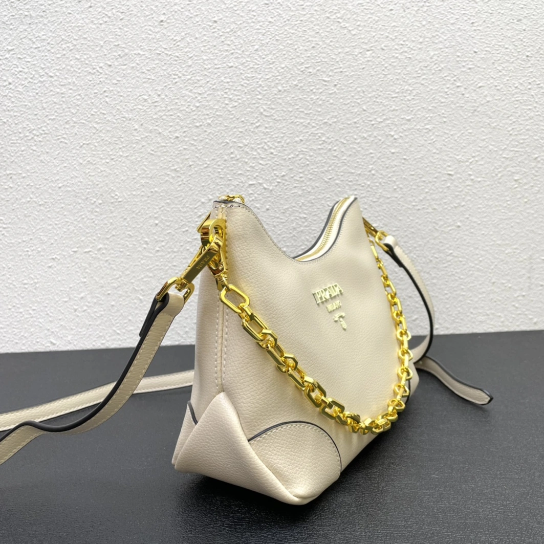 Minimalist 2332 Prada AAA Quality Messenger Bags For Women