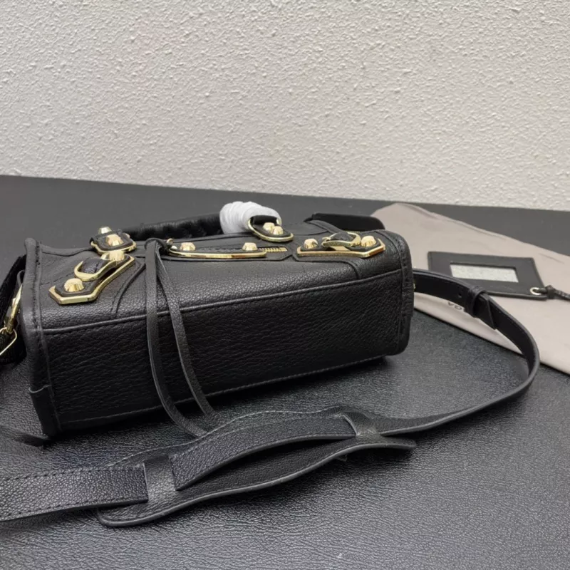Minimalist 2458 Balenciaga AAA Quality Handbags For Women