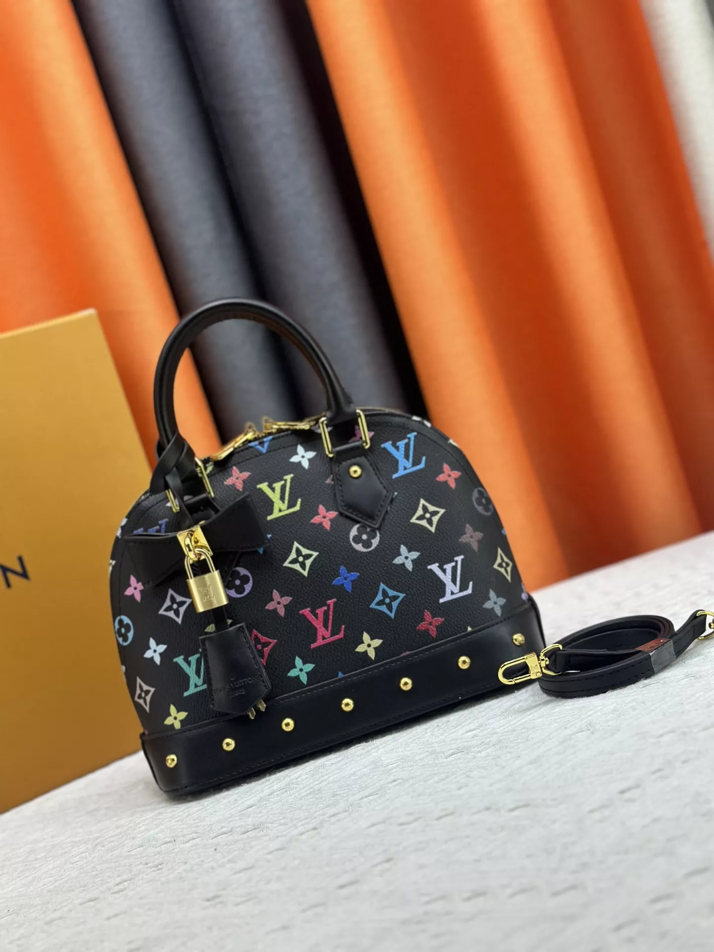 Minimalist 2486 Louis Vuitton AAA Quality Handbags For Women