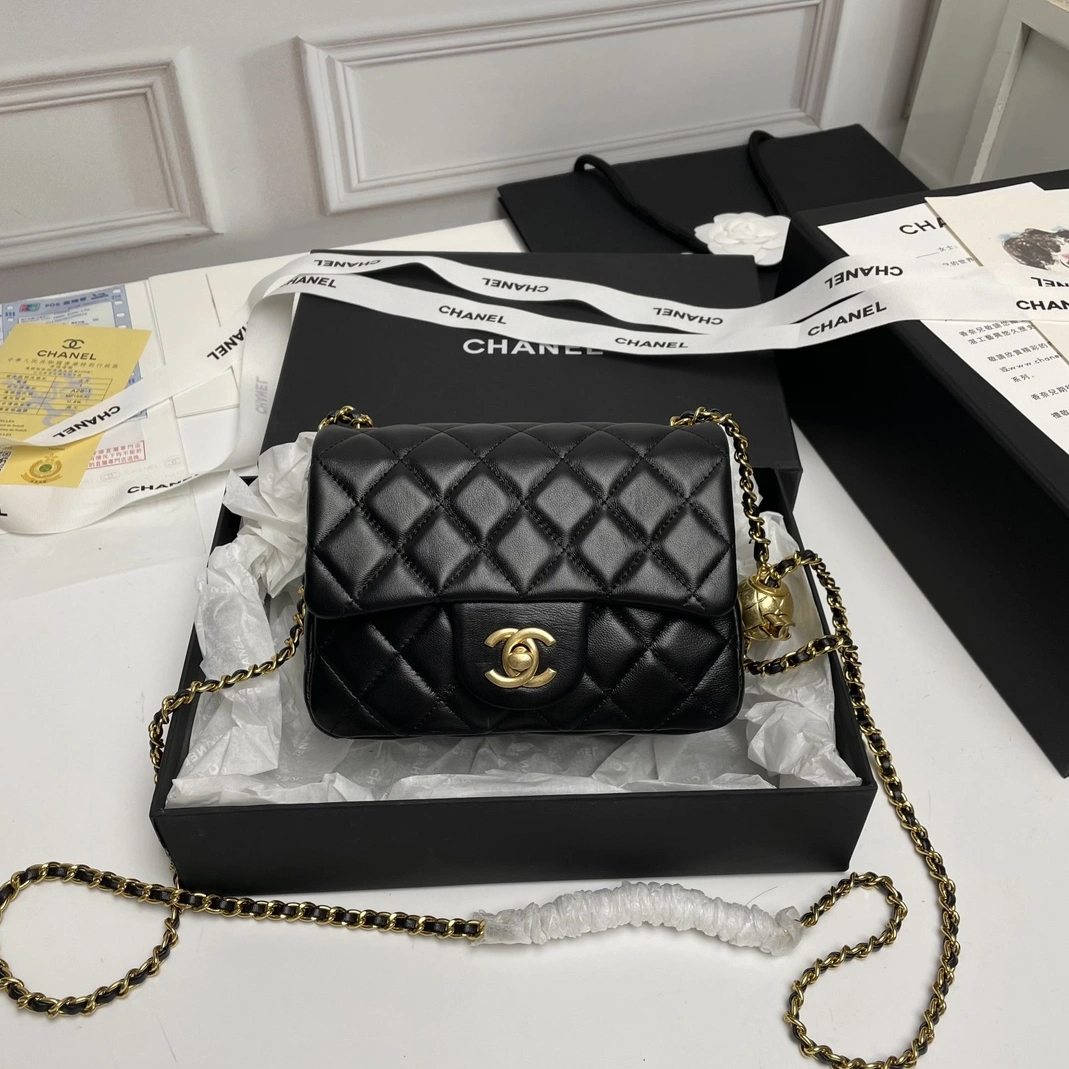 Minimalist 2499 Chanel AAA Quality Messenger Bags For Women