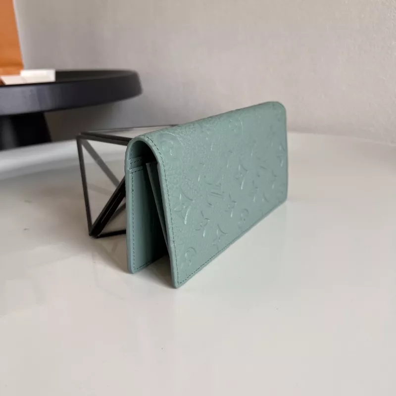 Minimalist 2615 Louis Vuitton AAA Quality Card Case