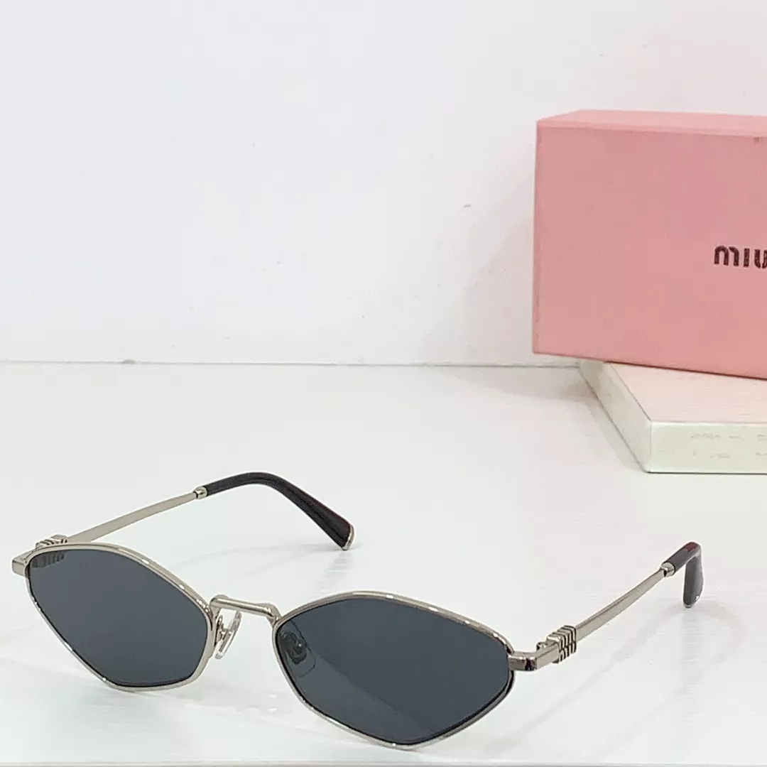 Minimalist 2682 MIU MIU AAA Quality Sunglasses