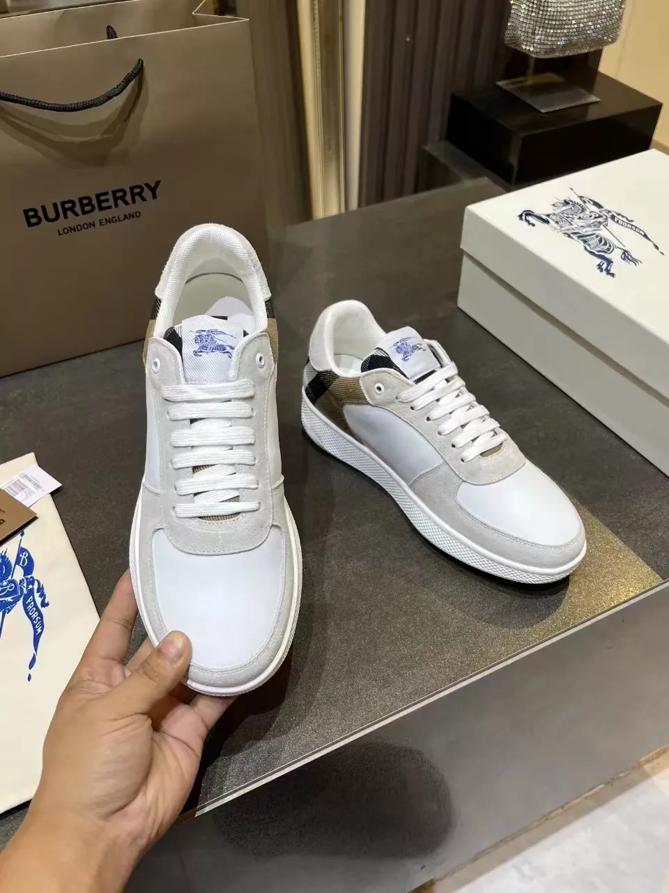 Minimalist 2944 Burberry Casual Shoes For Women