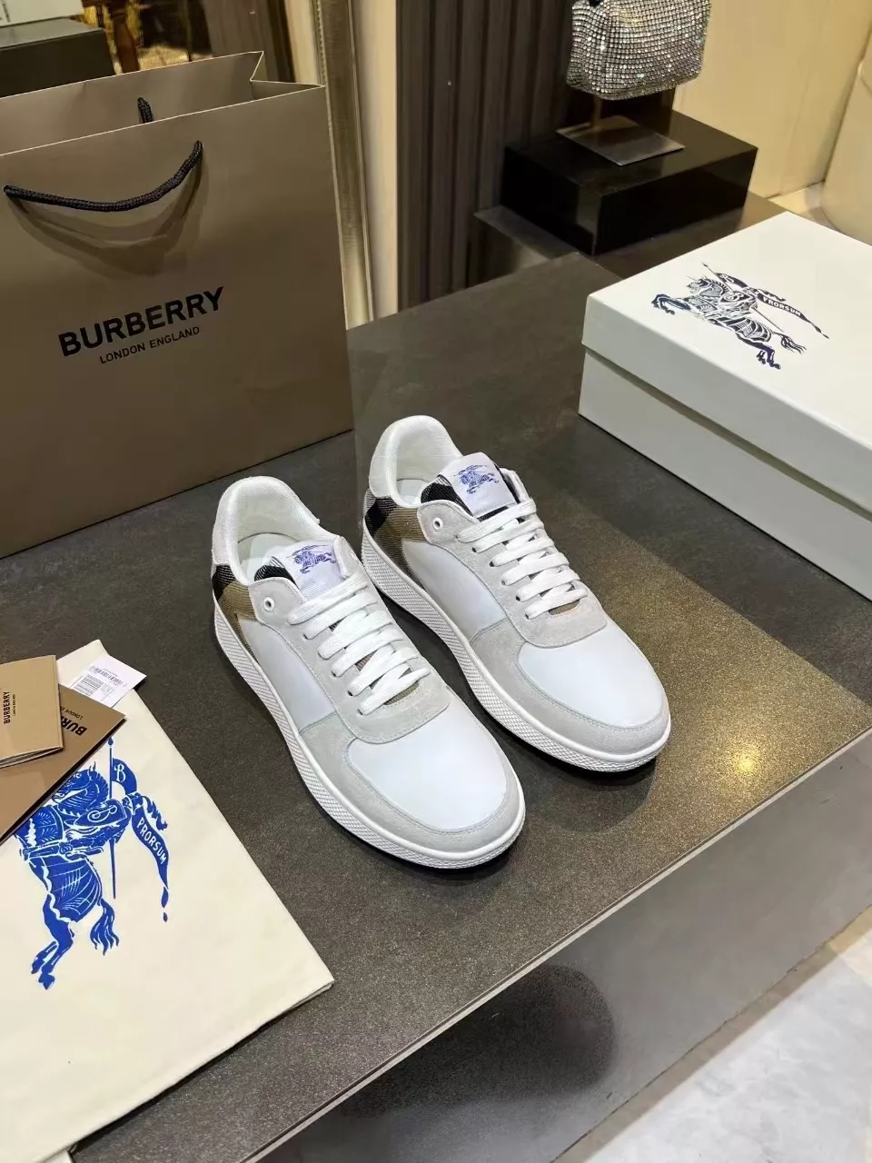 Minimalist 2944 Burberry Casual Shoes For Women