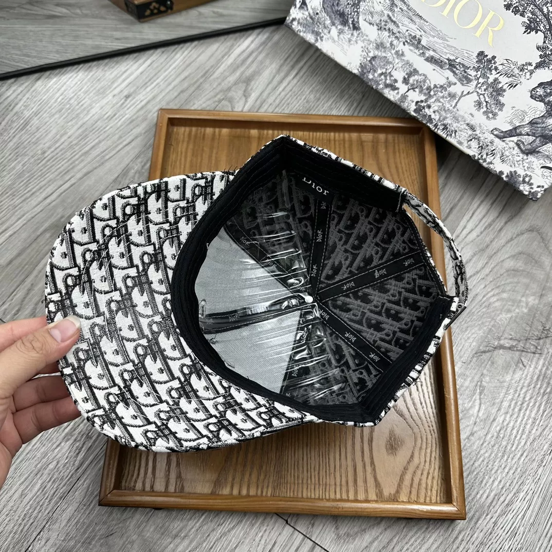 Minimalist 2947 Christian Dior Caps