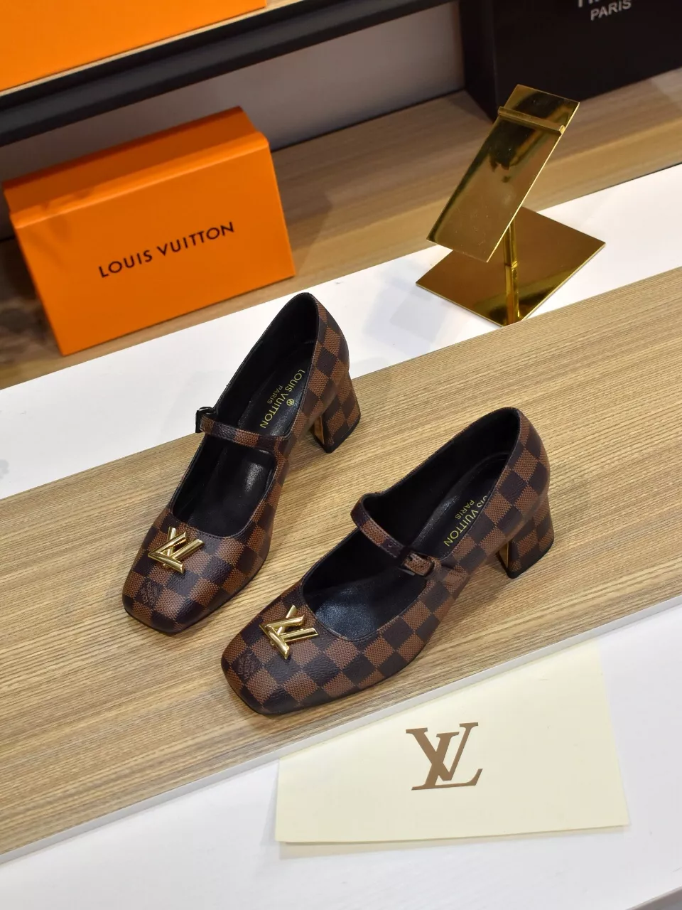Minimalist 3044 Louis Vuitton High-Heeled Shoes For Women