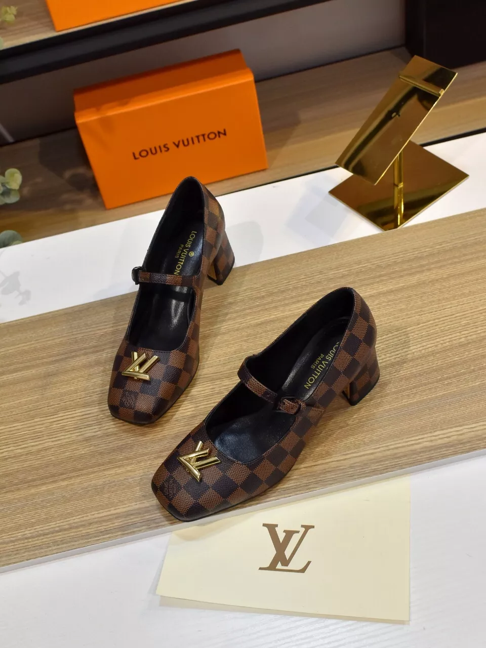 Minimalist 3044 Louis Vuitton High-Heeled Shoes For Women