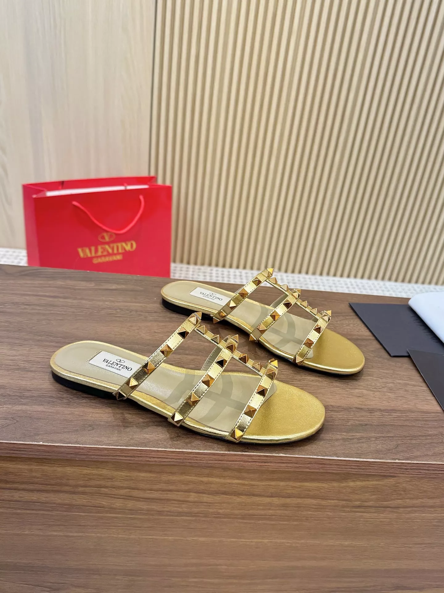 Minimalist 3068 Valentino Slippers For Women