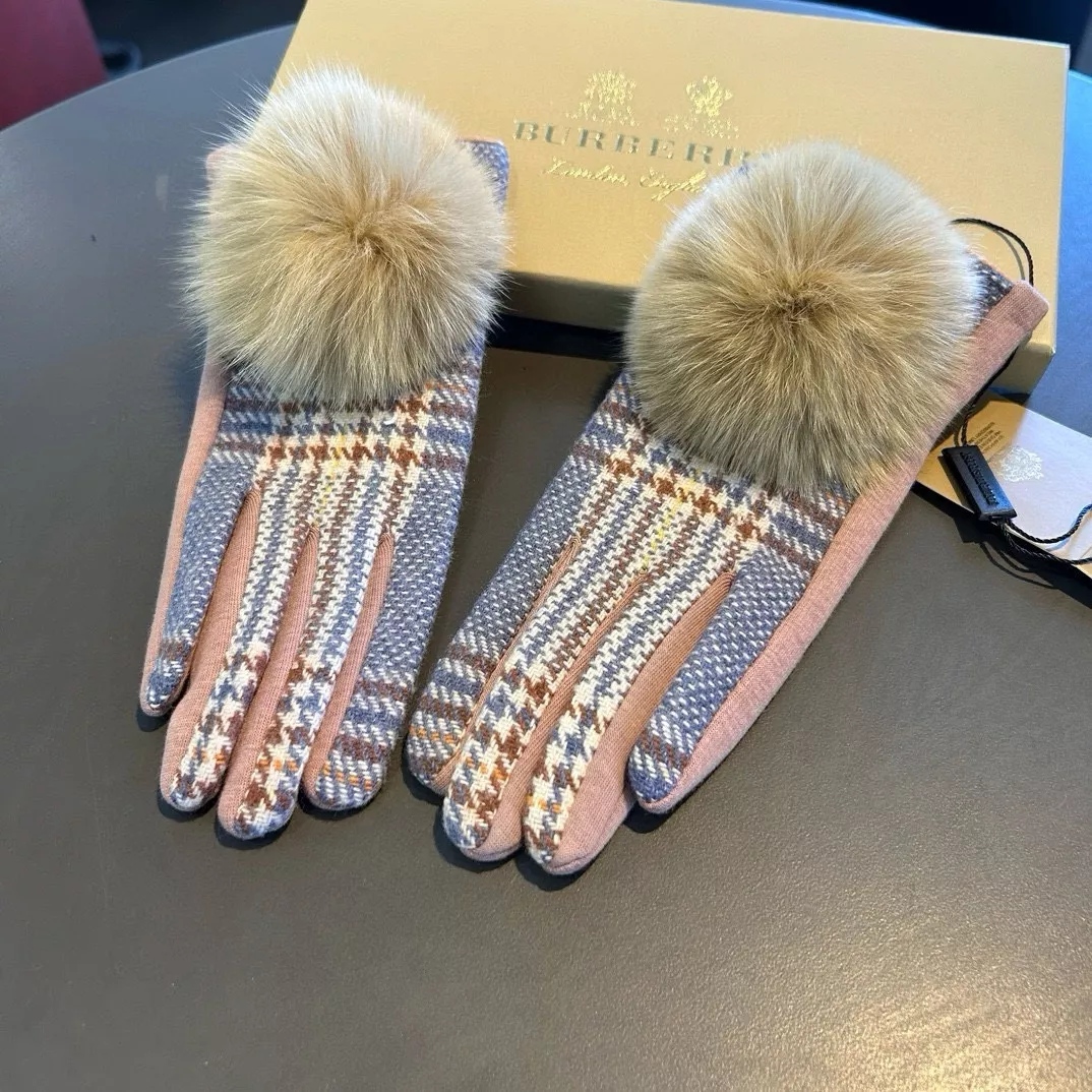 Minimalist 3134 Burberry Gloves
