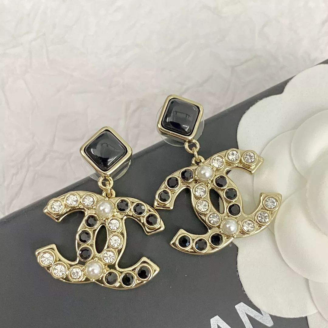 Minimalist 329 Chanel Earrings For Women