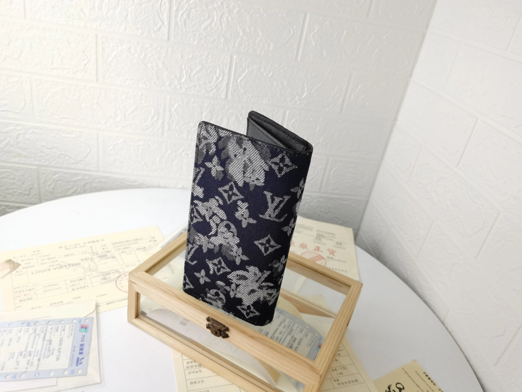 Minimalist 3298 Louis Vuitton LV Card Case For Unisex