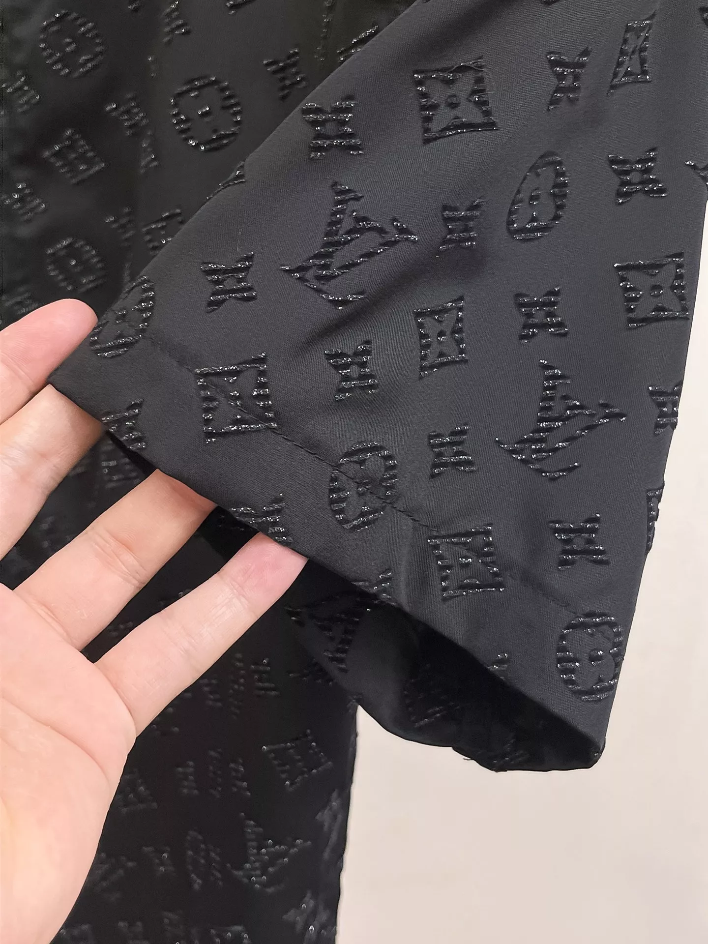 Minimalist 3386 Louis Vuitton LV Tracksuits Short Sleeved For Men